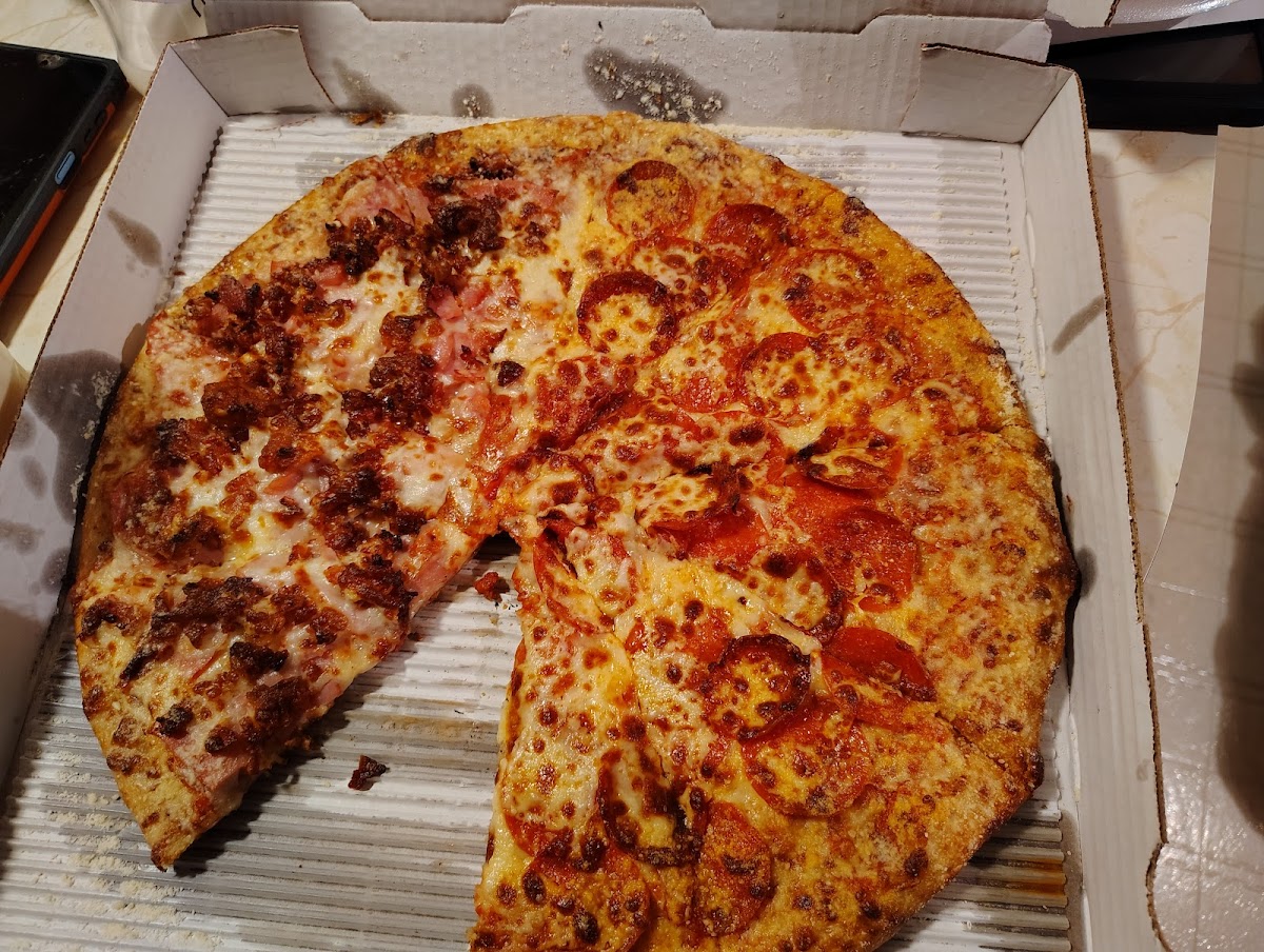 Happy's Pizza Photos 2